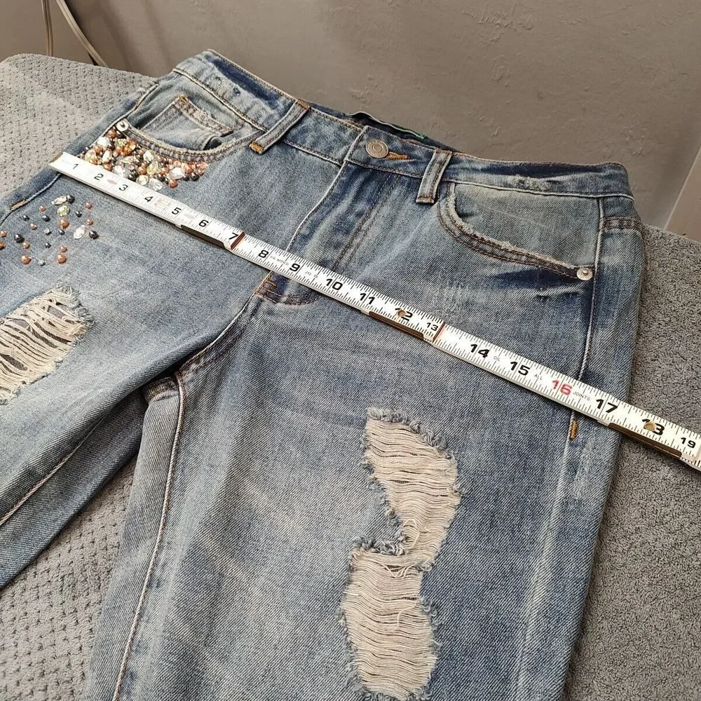 Signature Eight Women's‎ Jeans Sz Small Blue Denim Distressed Embellished TWEE